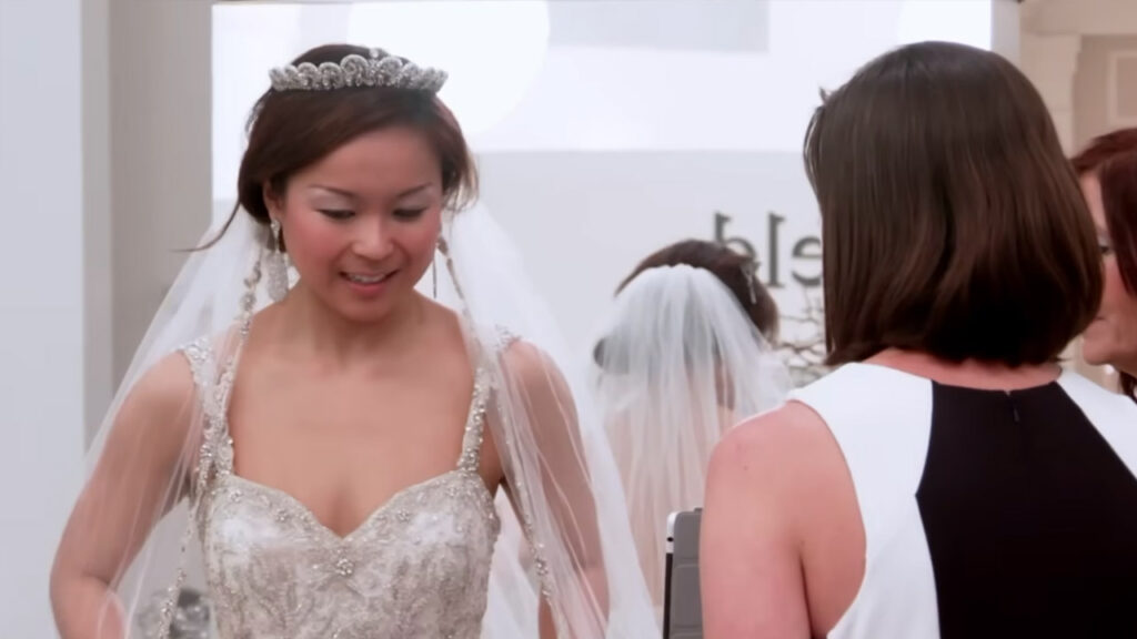 Frustrated bride leaves luxury bridal boutique empty-handed after family pressure.
